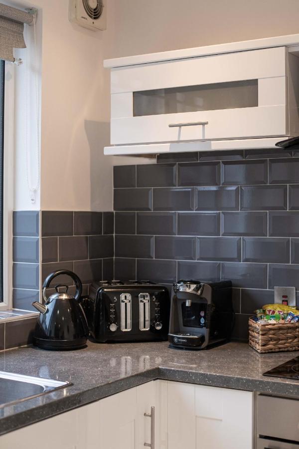 Refurbished Home, 8 Mins To Cc Belfast Kültér fotó
