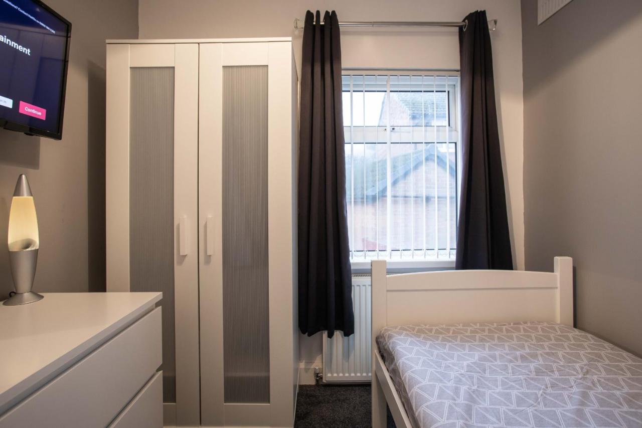 Refurbished Home, 8 Mins To Cc Belfast Kültér fotó
